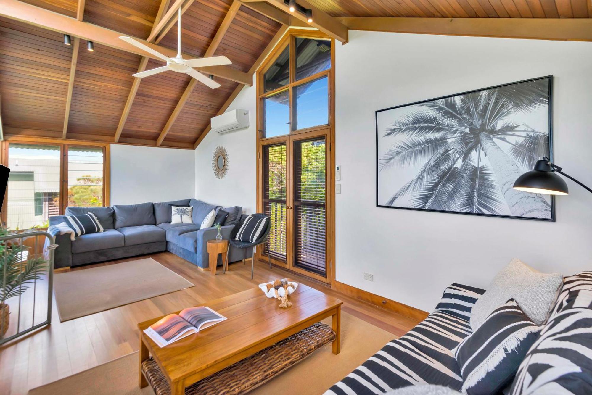 The Oasis Apartments And Treetop Houses Byron Bay Exterior photo